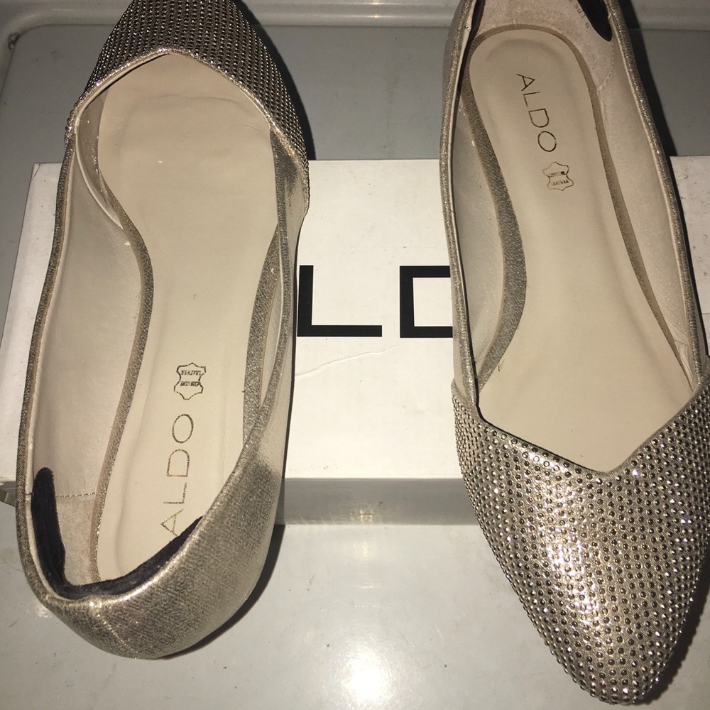 Shoes - Picture 2 of 2